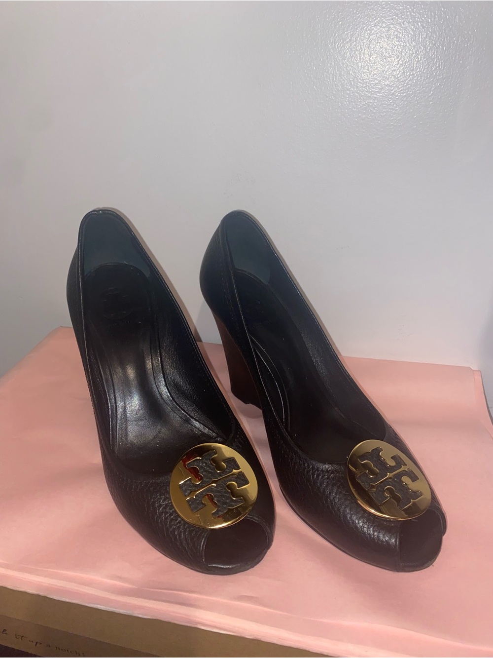 Tory Burch Black Leather Peep-Toe Pumps with Gold Logo Medallion